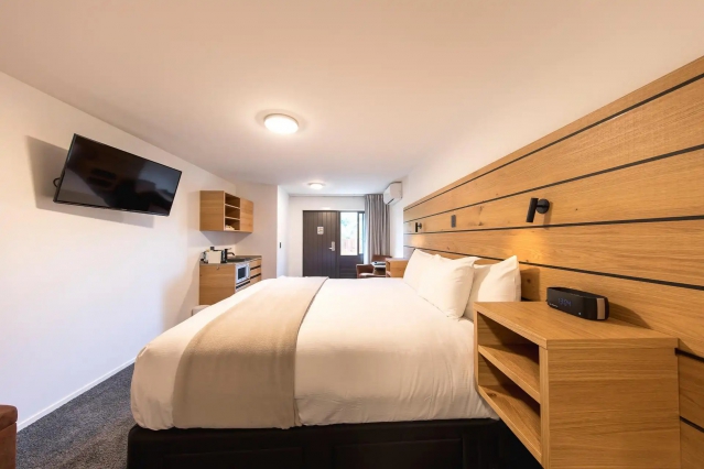 Lomond Lodge Motel & Apartments