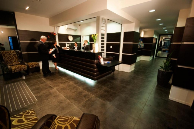 Nesuto St Martins Apartment Hotel