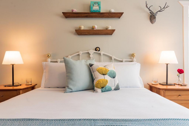 Arcadia Lodge Russell