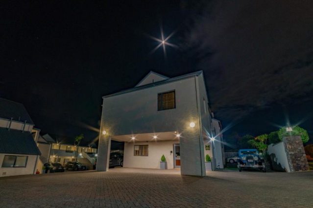 Baycrest Thermal Lodge