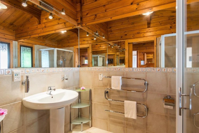 Kimi Ora Eco Resort