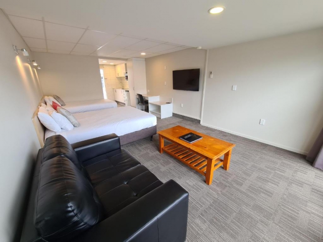 The Garden Hotel & Restaurant