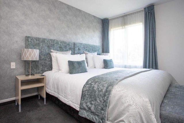 Radfords on the Lake