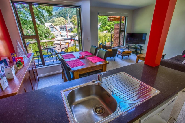 Penrich Court Apartments 