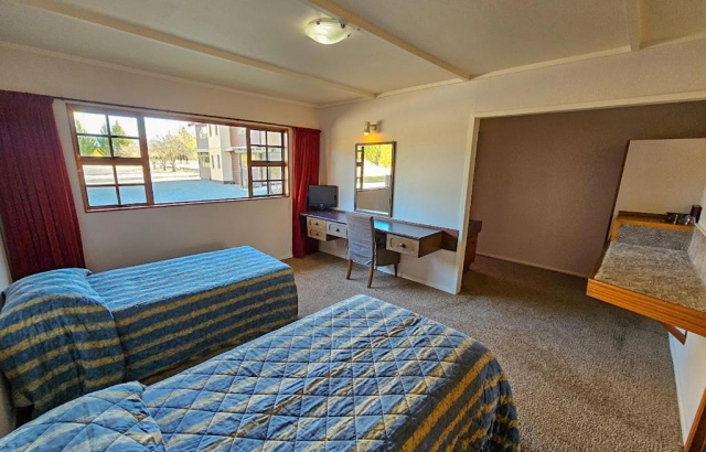 Discovery Country Time Hotel