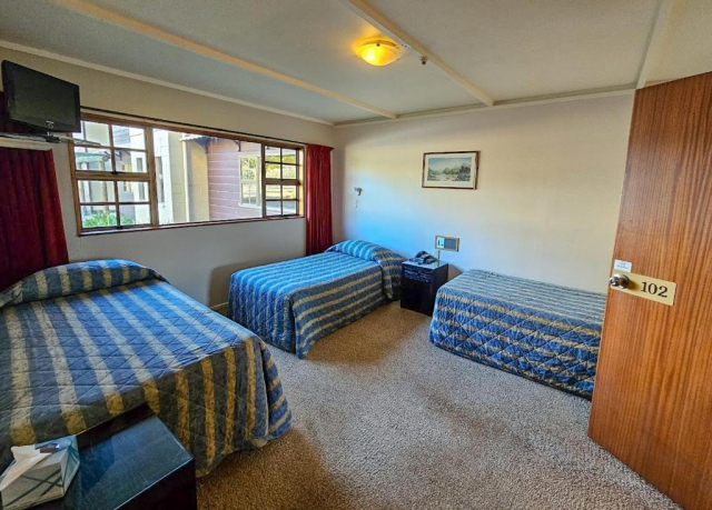 Discovery Country Time Hotel