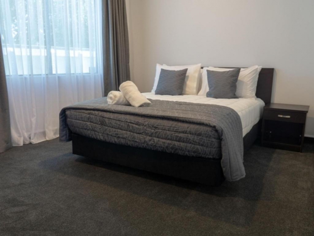 Durham Court Motor Inn