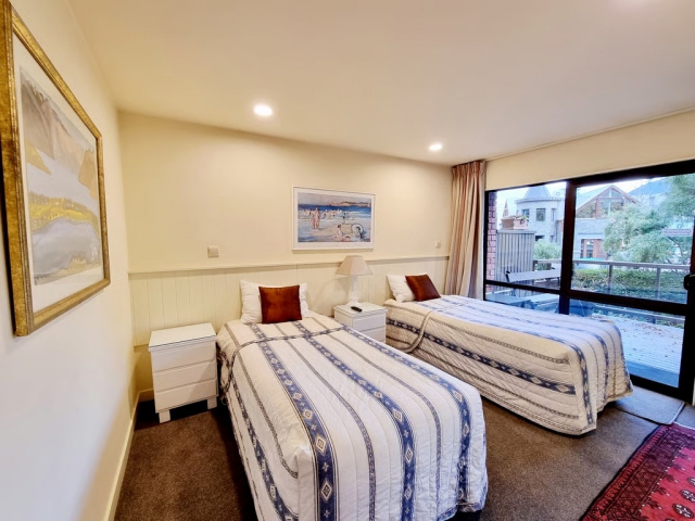 Penrich Court Apartments 