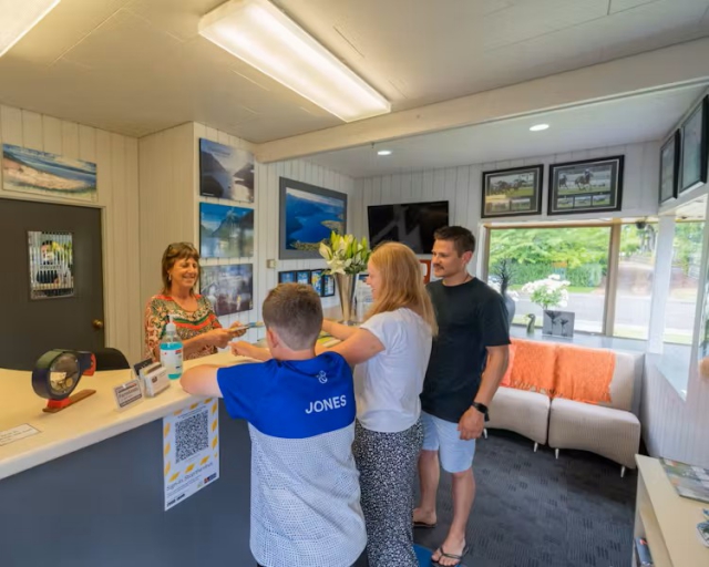 Asure Explorer Motel & Apartments