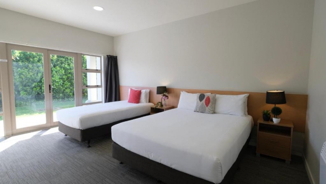 The Garden Hotel & Restaurant