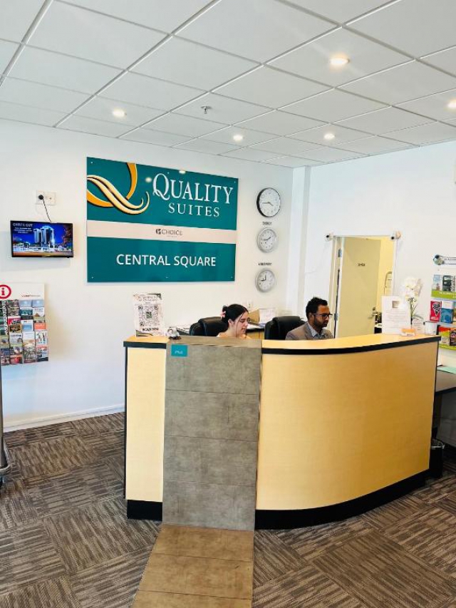 Quality Suites Central Square