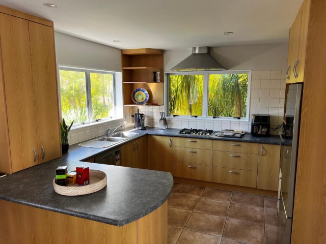 Waiake Beach Apartments