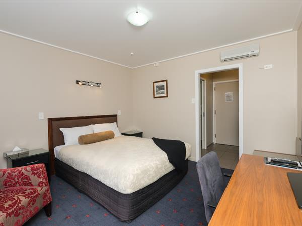 Discovery Settlers Hotel