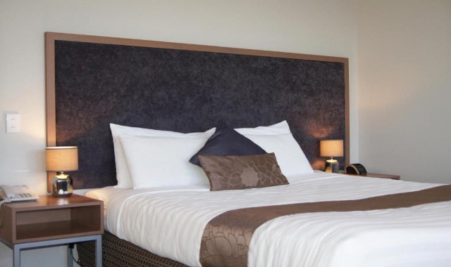 Quality Suites Central Square