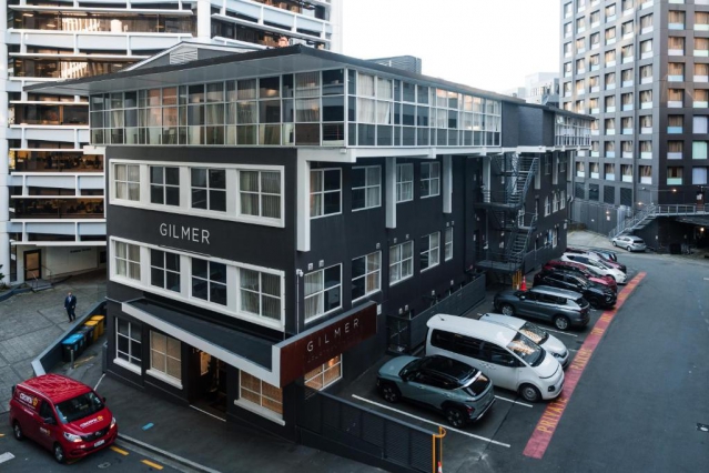 Gilmer Apartment Hotel