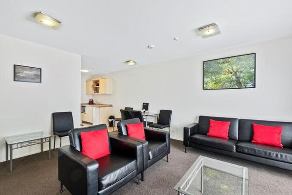 Tussock Peak Lodge