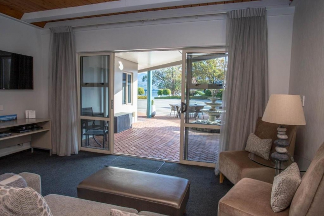 Radfords on the Lake