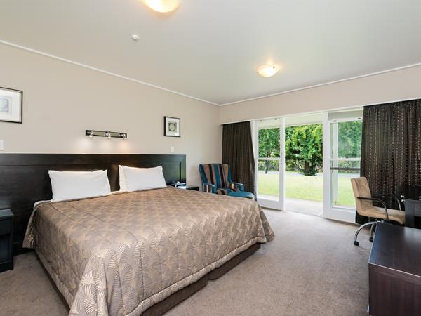 Discovery Settlers Hotel